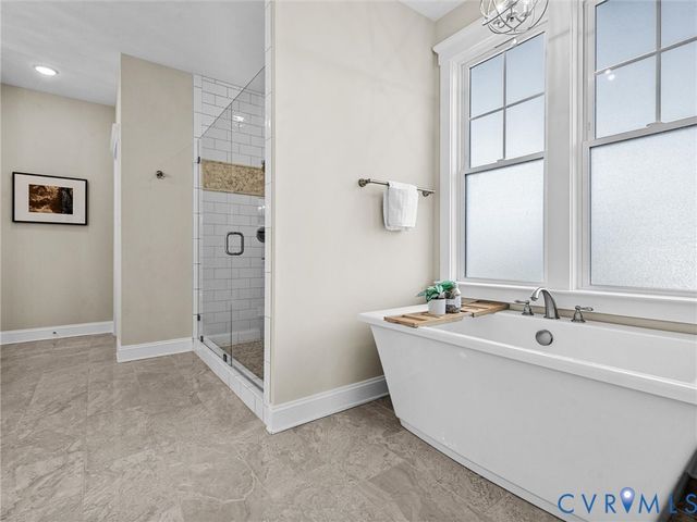 2001 Tulip Hill Dr, Midlothian, VA 23112