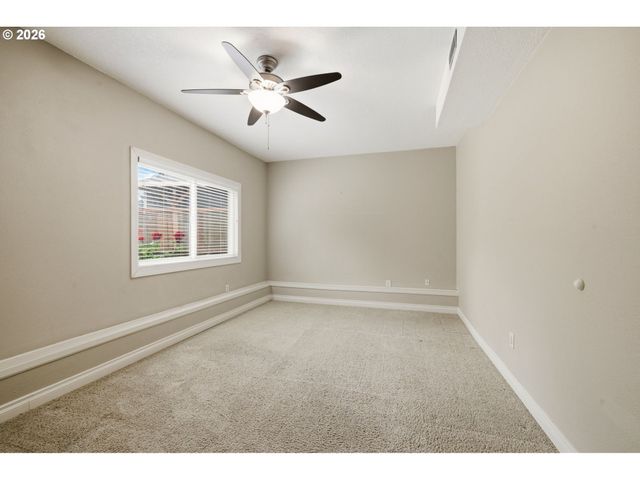 6442 Se 131ST Ave, Portland, OR 97236