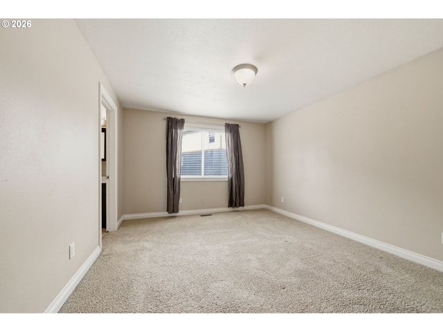 6442 Se 131ST Ave, Portland, OR 97236