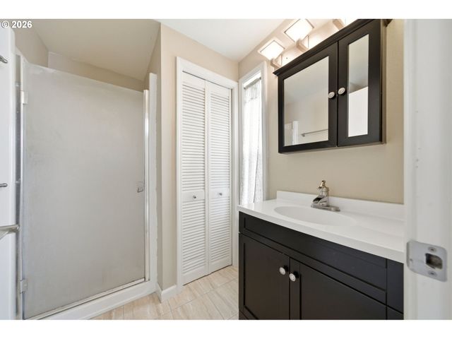 6442 Se 131ST Ave, Portland, OR 97236