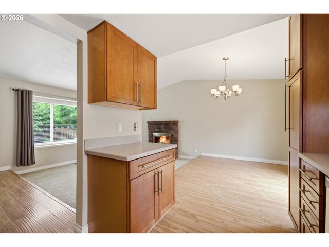 6442 Se 131ST Ave, Portland, OR 97236
