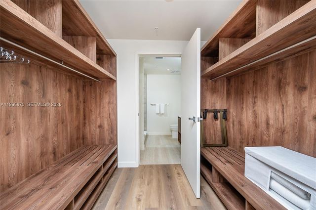 1611 SW 2nd Ave 216, Miami, FL 33129