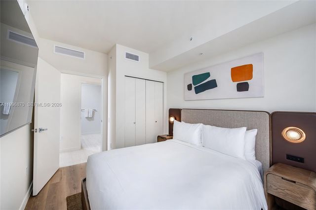 1611 SW 2nd Ave 216, Miami, FL 33129