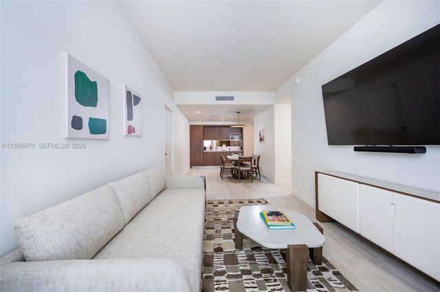 1611 SW 2nd Ave 216, Miami, FL 33129