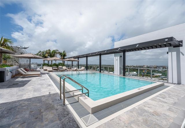 1611 SW 2nd Ave 216, Miami, FL 33129