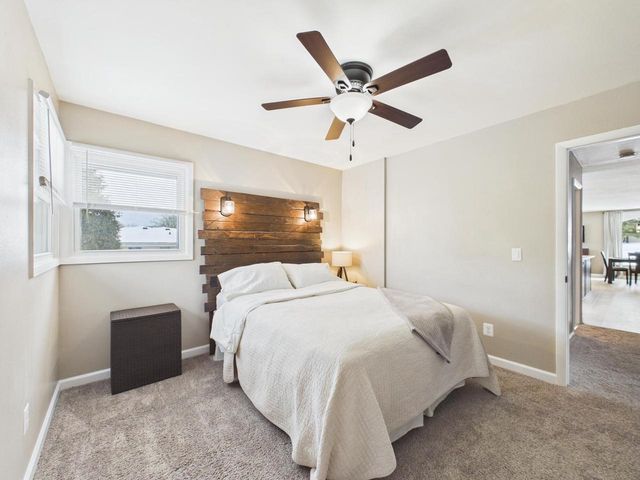 2000 Ramona ROAD, Waukesha, WI 53186