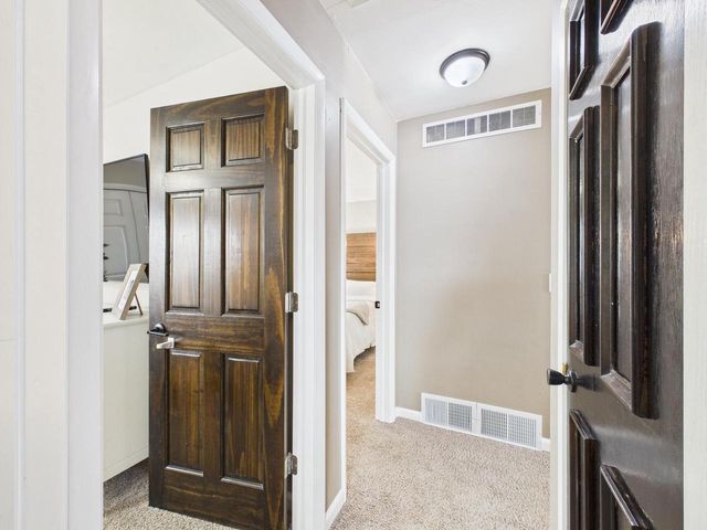 2000 Ramona ROAD, Waukesha, WI 53186