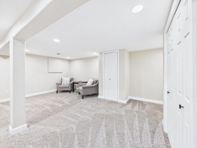 2000 Ramona ROAD, Waukesha, WI 53186