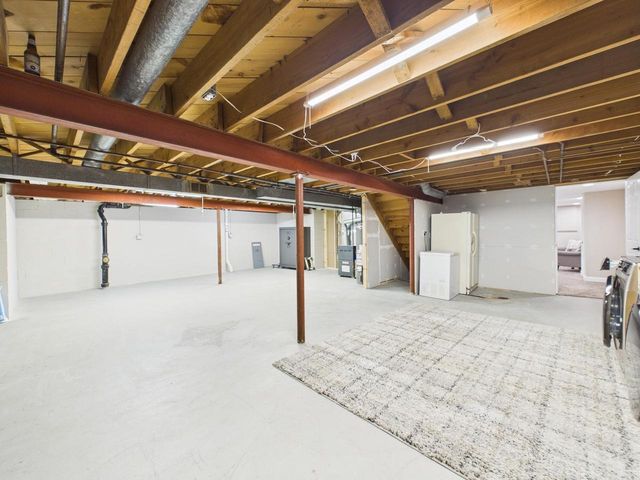 2000 Ramona ROAD, Waukesha, WI 53186