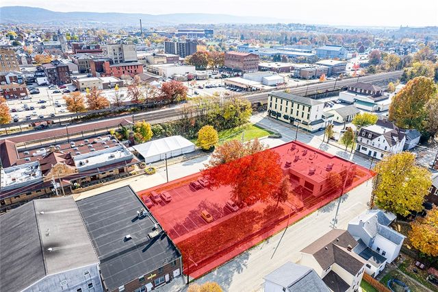 600 LIGONIER ST, Latrobe, PA 15650