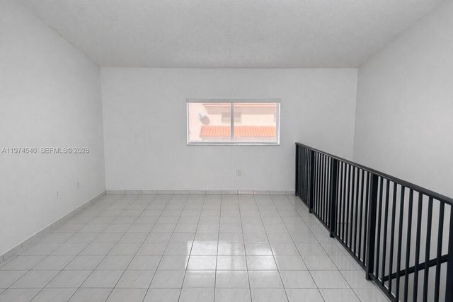 7891 W 29th Way 202, Hialeah, FL 33018