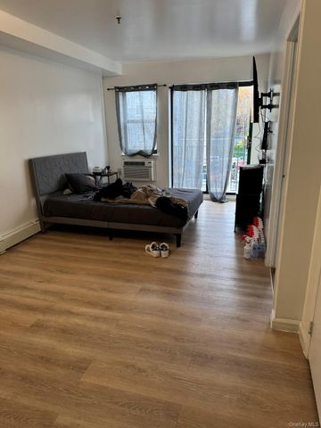 34-26 10th Street, Astoria, NY 11106