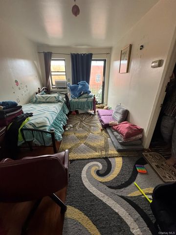 34-26 10th Street, Astoria, NY 11106