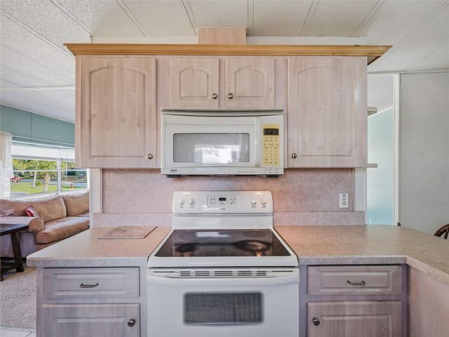 4422 INDIAN RIVER DRIVE W, Edgewater, FL 32141