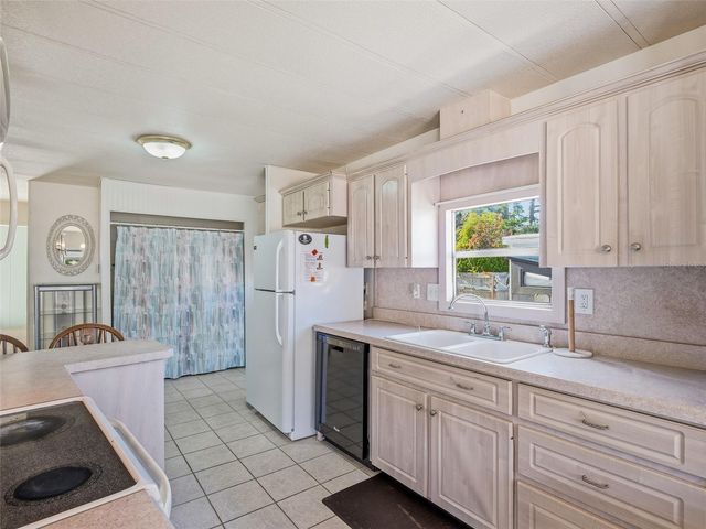 4422 INDIAN RIVER DRIVE W, Edgewater, FL 32141