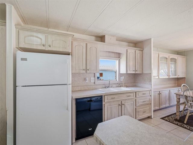 4422 INDIAN RIVER DRIVE W, Edgewater, FL 32141