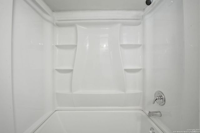 107 Northgate, San Antonio, TX 78218