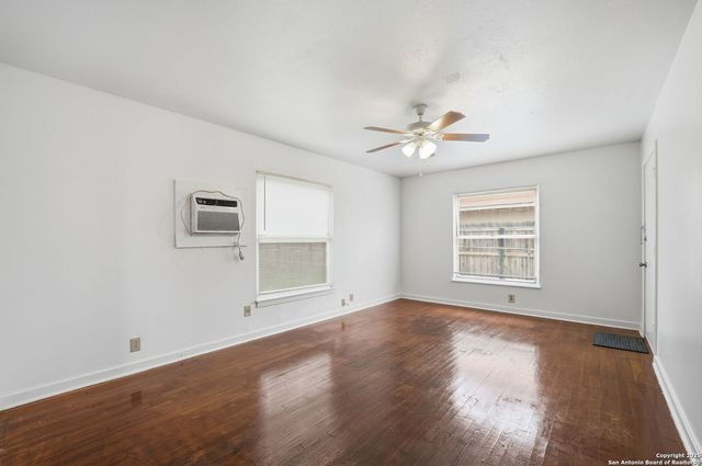 107 Northgate, San Antonio, TX 78218