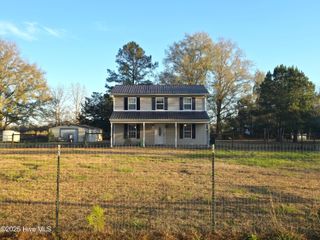 1591 White Oak River Road, Maysville, NC 28555