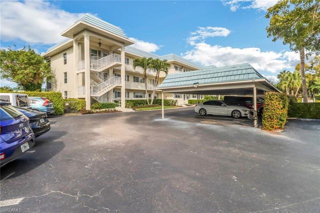 3055 Riviera DR # 201, Naples, FL 34103