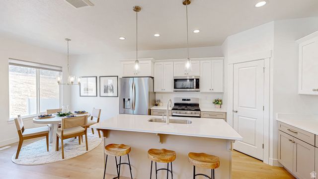 4877 S HEARTWOOD RD, Mapleton, UT 84664