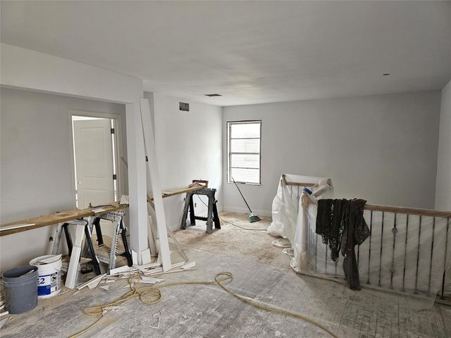 1101 4th Avenue N, Texas City, TX 77590