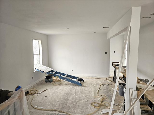 1101 4th Avenue N, Texas City, TX 77590