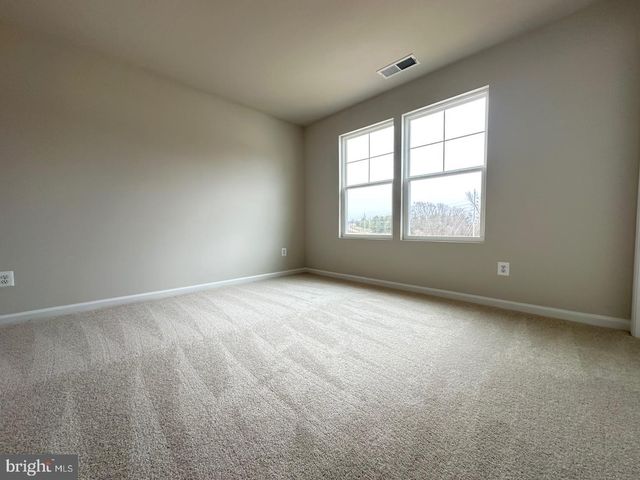 36 PATTERSON RD, Charles Town, WV 25414