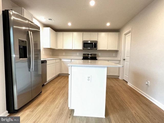 36 PATTERSON RD, Charles Town, WV 25414