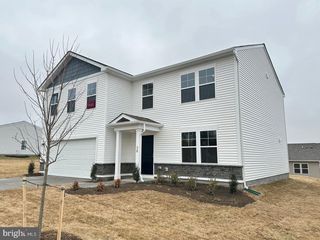 36 PATTERSON RD, Charles Town, WV 25414