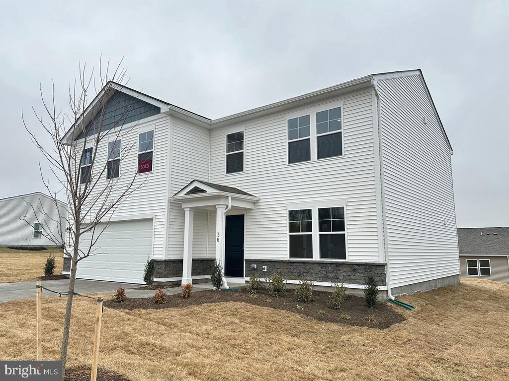 36 PATTERSON RD, Charles Town, WV 25414