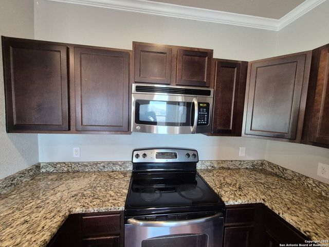 6424 Attucks Lane, San Antonio, TX 78238