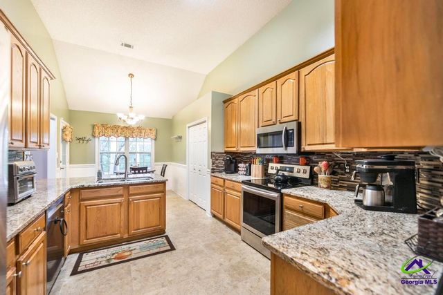 518 Quail Run Dr., Warner Robins, GA 31088