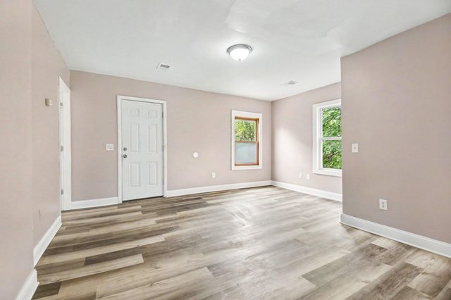 613 Fuller Avenue Se, City Of Grand Rapids, MI 49506