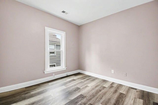 613 Fuller Avenue Se, City Of Grand Rapids, MI 49506