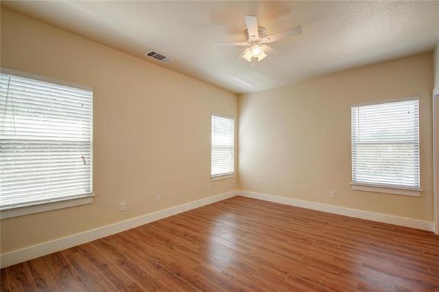 602 Colt LN B, Cedar Park, TX 78613