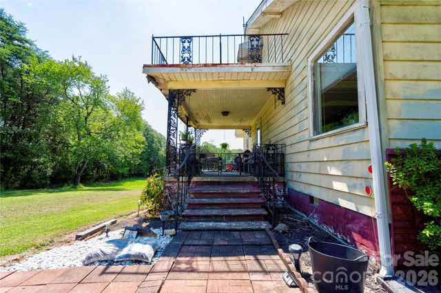 102 Star Drive, Grover, NC 28073