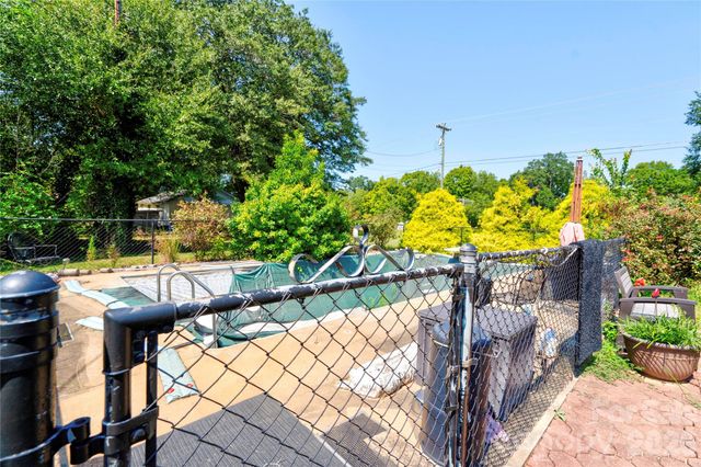 102 Star Drive, Grover, NC 28073