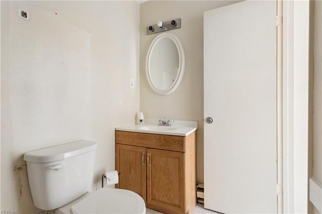 1423 E Ocean View Ave Apt 2, Norfolk, VA 23503