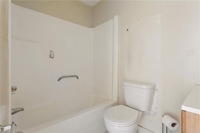 1423 E Ocean View Ave Apt 2, Norfolk, VA 23503