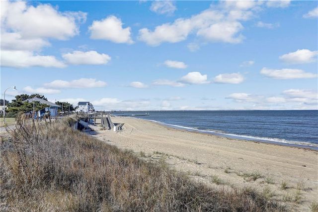 1423 E Ocean View Ave Apt 2, Norfolk, VA 23503