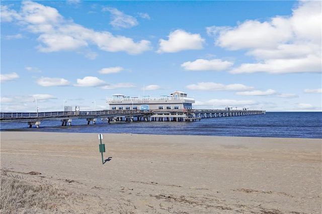1423 E Ocean View Ave Apt 2, Norfolk, VA 23503