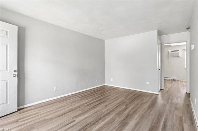 1423 E Ocean View Ave Apt 2, Norfolk, VA 23503