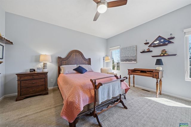 7548 Kentwell Lane, Lincoln, NE 68516