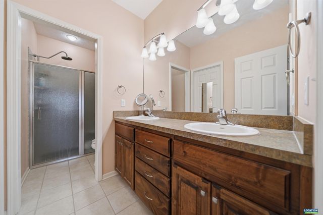 7548 Kentwell Lane, Lincoln, NE 68516