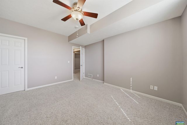 7548 Kentwell Lane, Lincoln, NE 68516