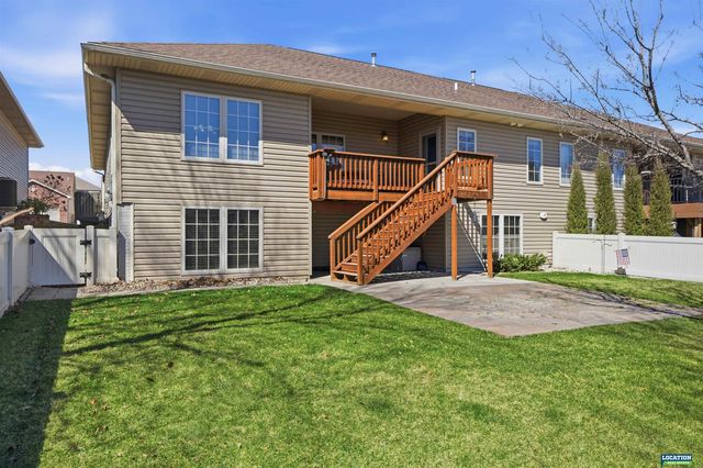 7548 Kentwell Lane, Lincoln, NE 68516