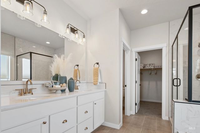 7621 E Dixon St, Nampa, ID 83687