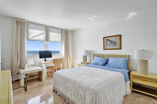 500 Bayview Dr 1422, Sunny Isles Beach, FL 33160