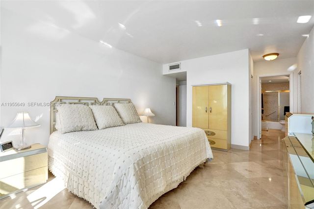 500 Bayview Dr 1422, Sunny Isles Beach, FL 33160